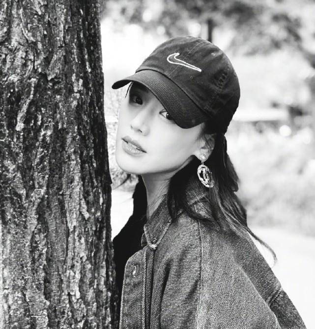 原创马思纯化身追星女孩笑容甜美状态良好为呼兰p图却撞脸杜海涛