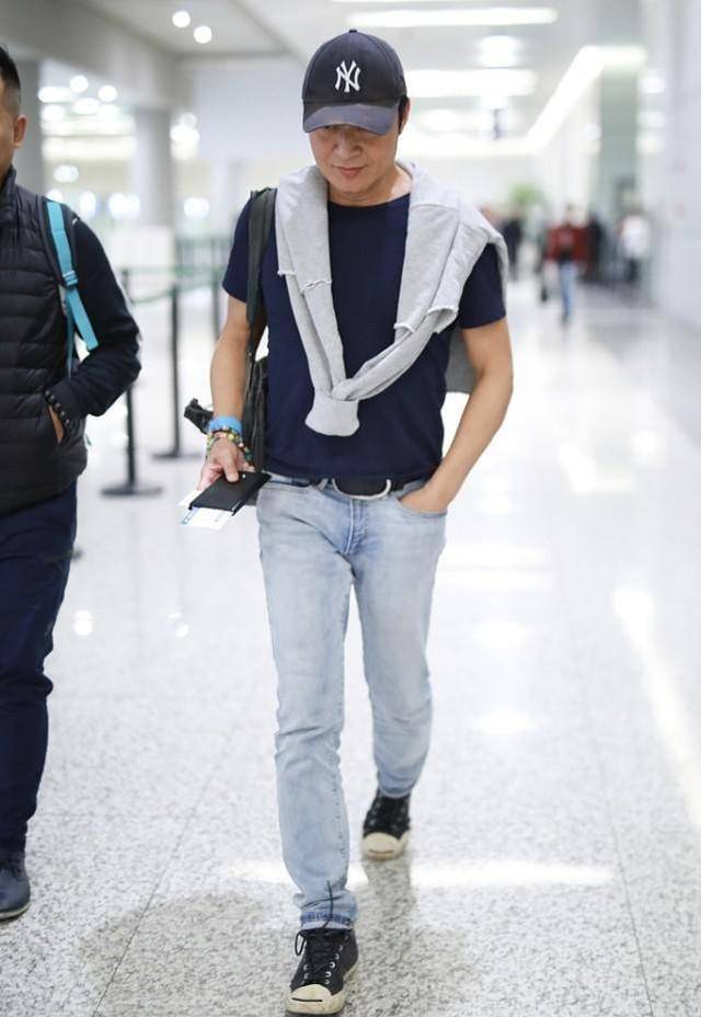 原创马景涛真有单身汉魅力简约t恤显肌肉男人味十足受小女生爱