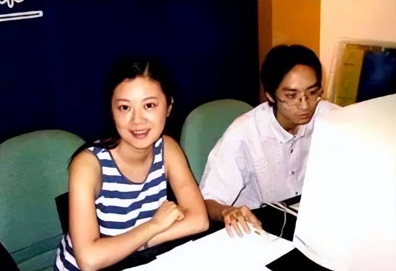 主持人姜丰,事业巅峰远嫁英国改国籍,离婚后想要回国捞金_蒋丰_江枫