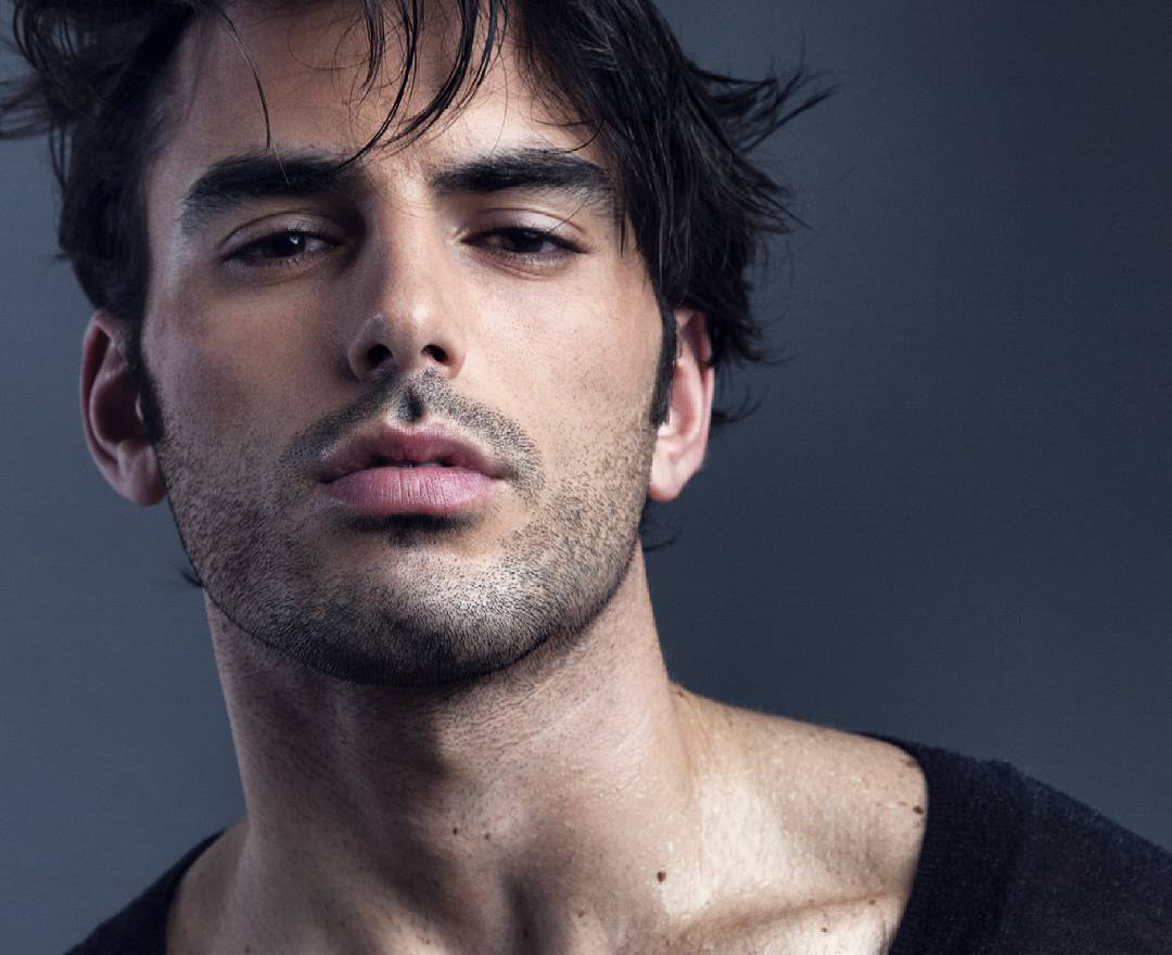 原创34岁西班牙男演员因淋巴癌去世治疗期间将抗癌经历拍成电影