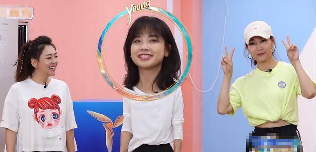 原创王冰冰跳舞花絮曝光身材纤细惹人羡眼袋突出明显状态不佳