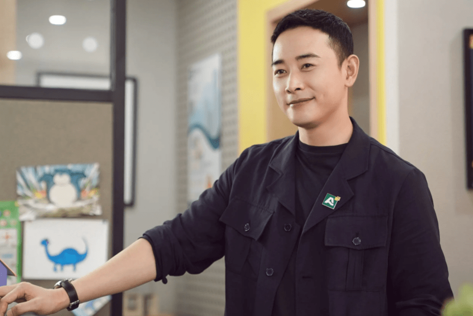 演员罗晋拍戏被勒脖子到窒息!