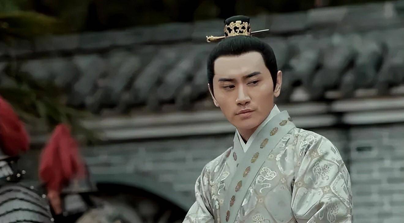 1398年,朱棡独坐愁城,仰天叹息后身亡,朱允炆:三叔死得太早了_朱元璋