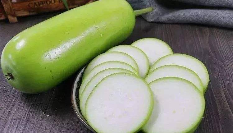 瓠子是什么东西？清炒瓠子的方法_葫芦科_红椒_果实