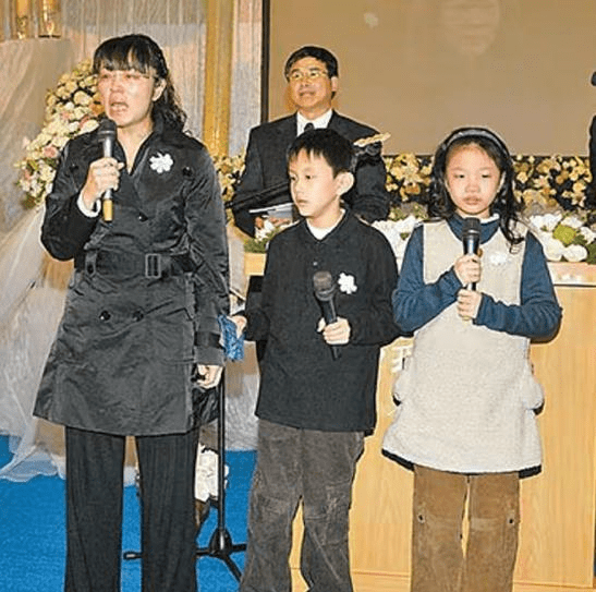 2007年汤志伟跟黄琴伶假离婚丈夫早有新欢她却净身出户