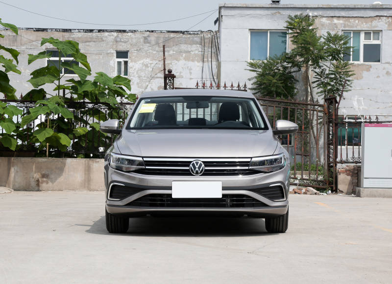 同样是10多万的车 为什么都说大众比丰田 日产高级 乐惠车 同样是10多万的车 为什么都说大众比丰田 日产高级 乐惠车