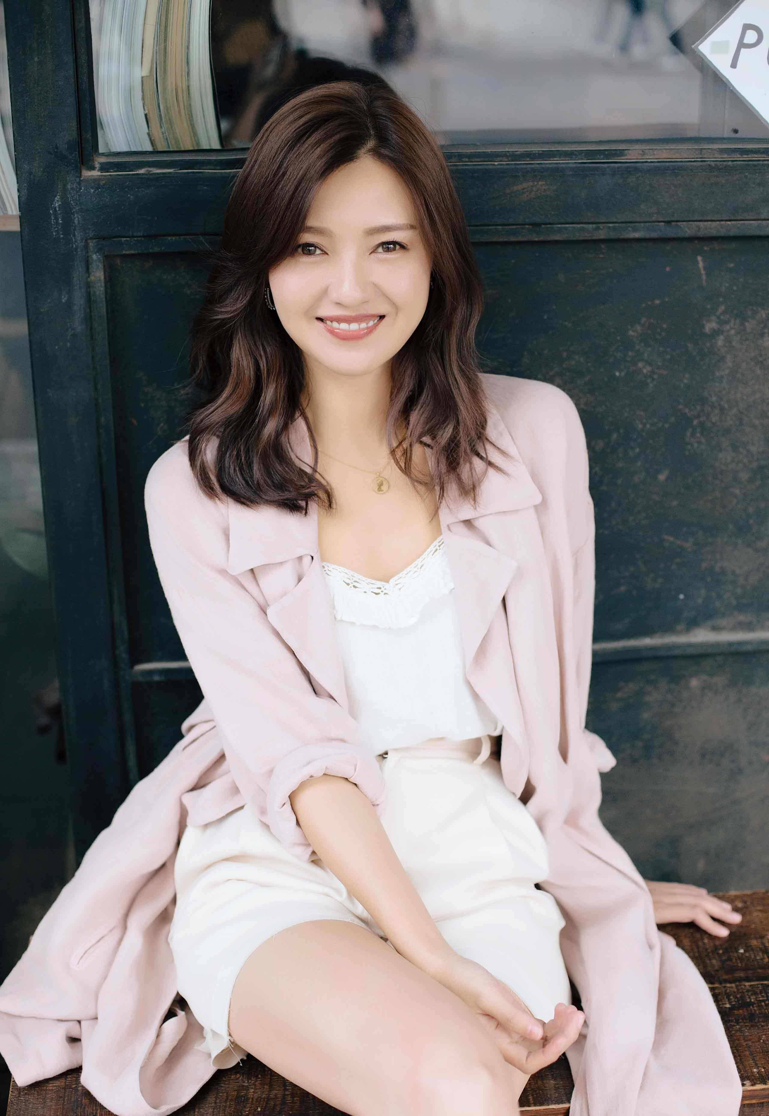 原创娱乐圈少有的0绯闻女星43岁如明媚少女的傅晶才让哥哥们心动