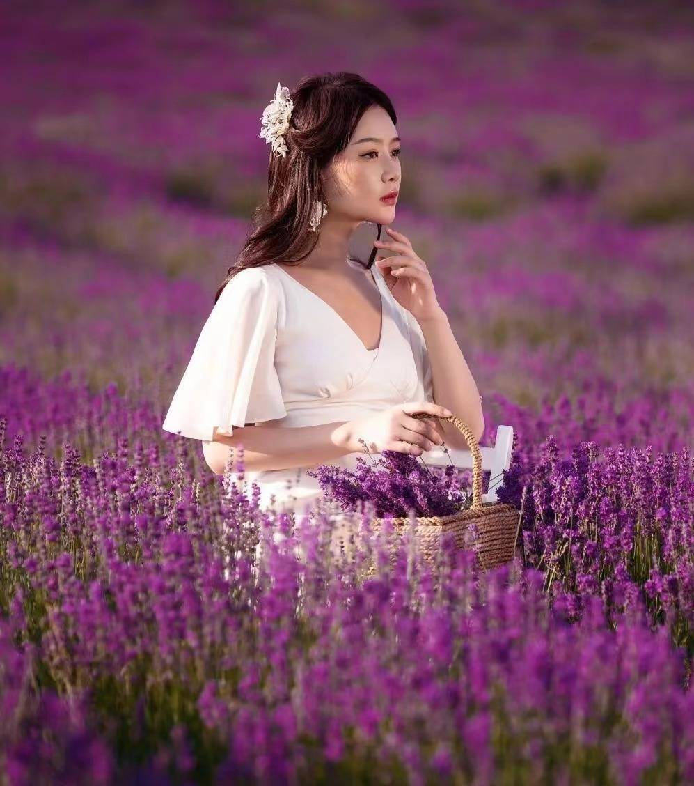 优雅女性拍花海人像 8个要点可参考 拍照真的美 姿势 画面 舒张