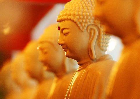 弘一大师:佛法与迷信,区别就在这五点,大多数人混