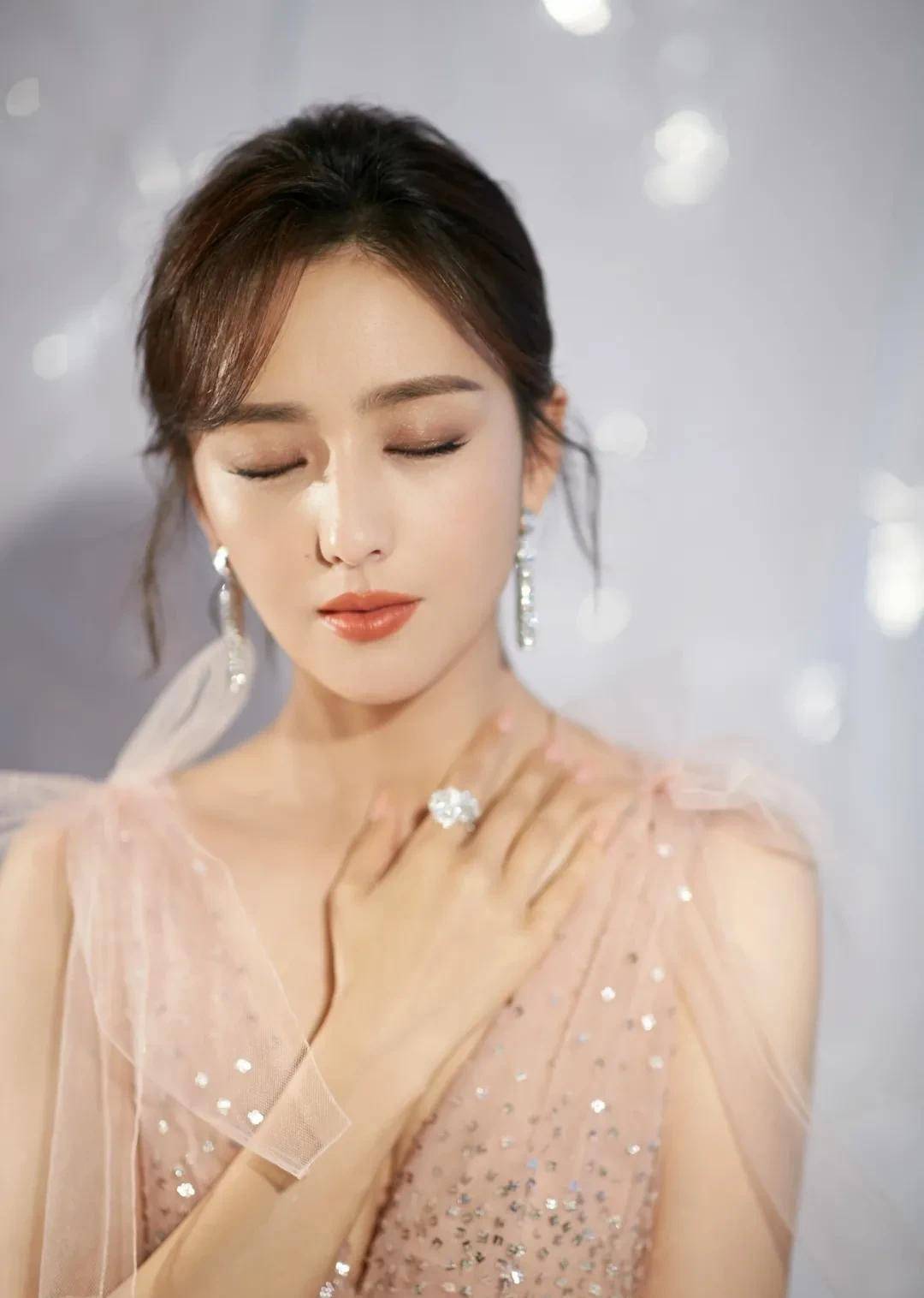 分享图片,图片欣赏:佟丽娅