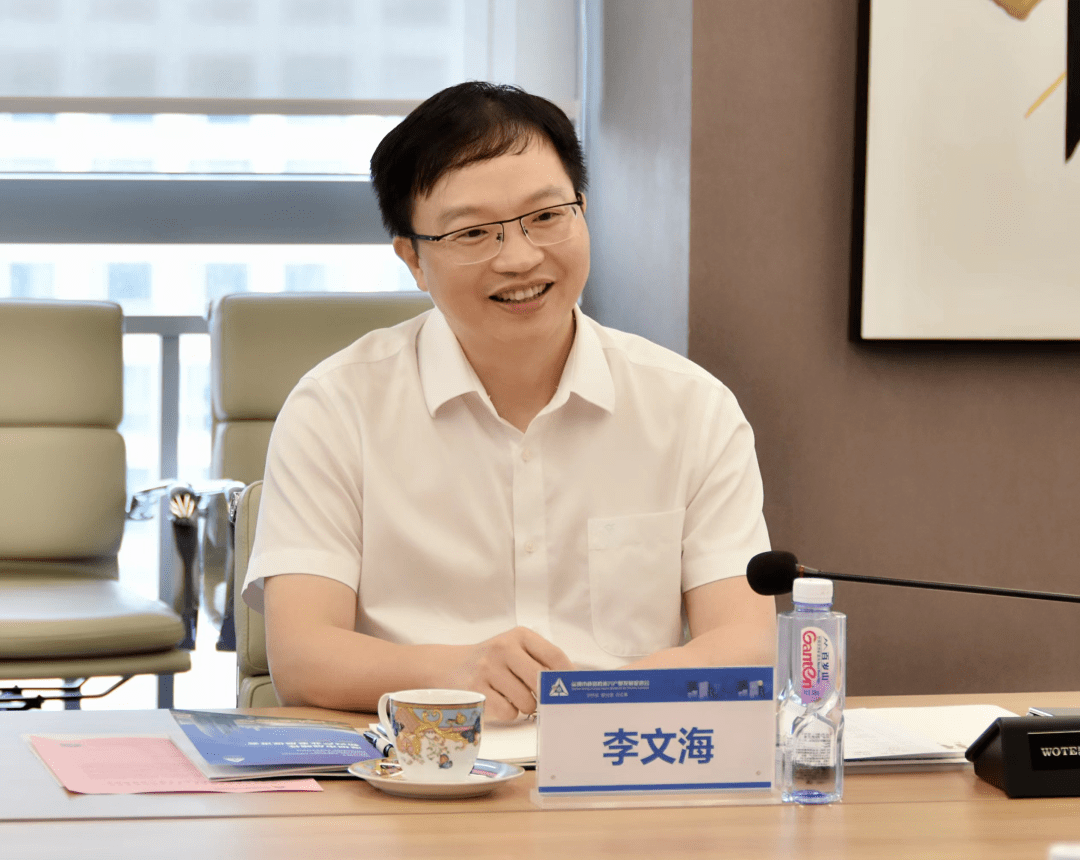 深圳市民政局党组成员,社会组织管理局局长李文海一行调研深圳战新会