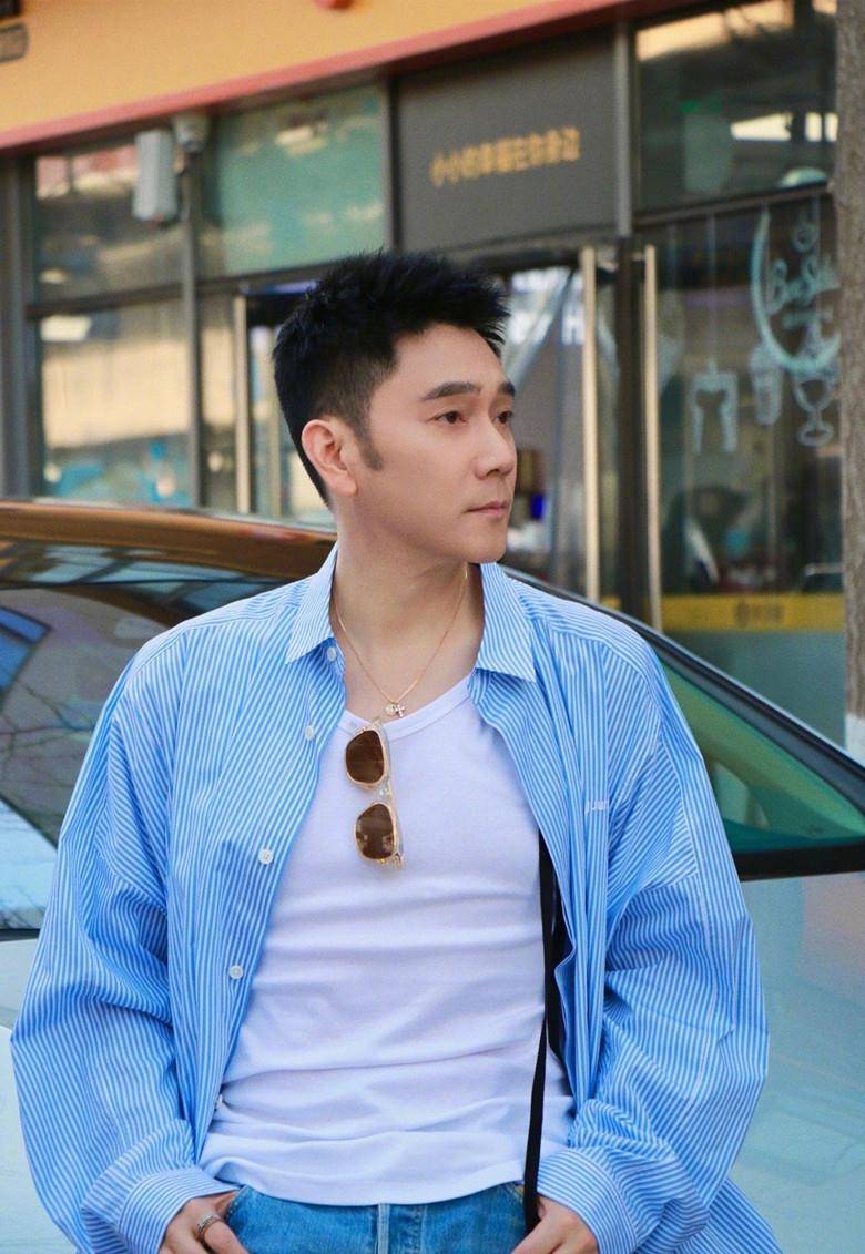 林依轮分享自拍21年前旧照 称是个最帅的中年小伙_西华_女人_人生