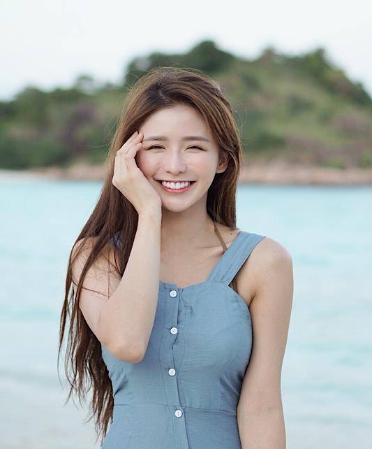 蔡卓宜氧气女孩宣传照流出,化一字眉涂芭比粉口红,差点没认出来_时候