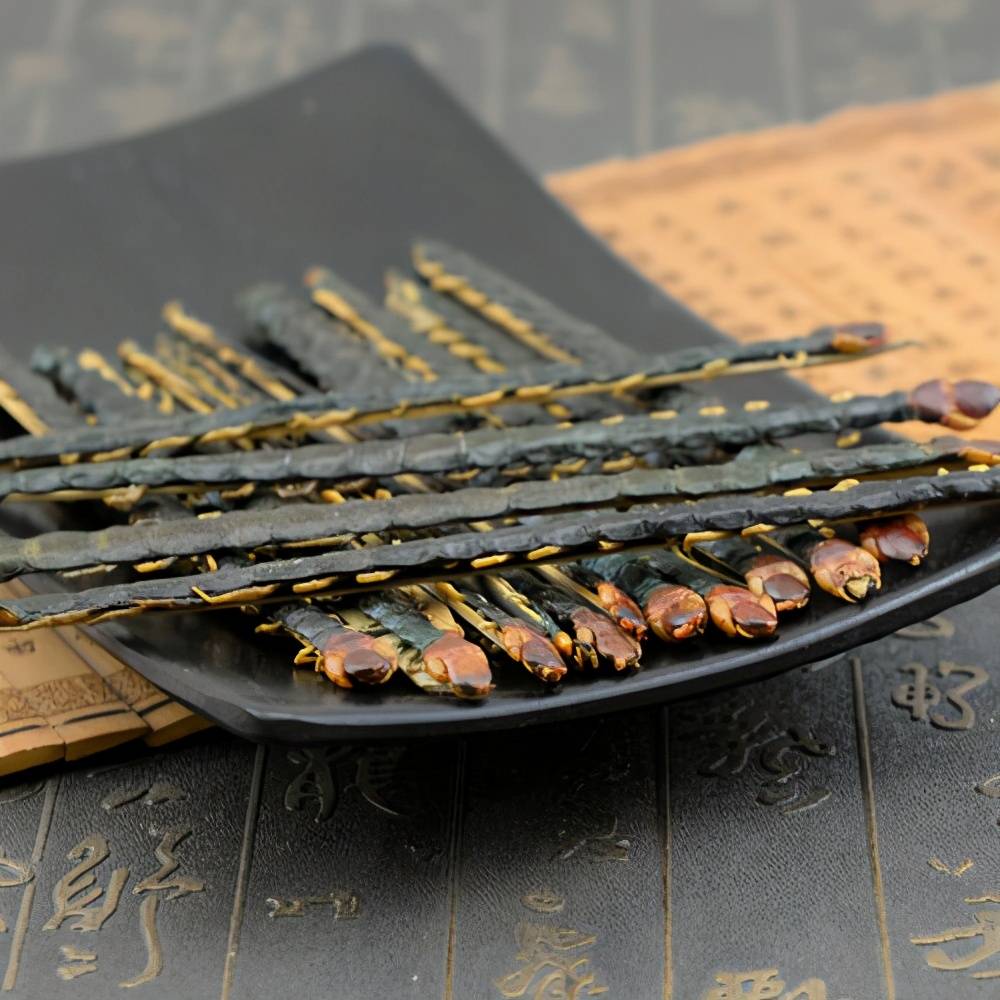 全身750条腿常被误认为蜈蚣味道很臭是好东西