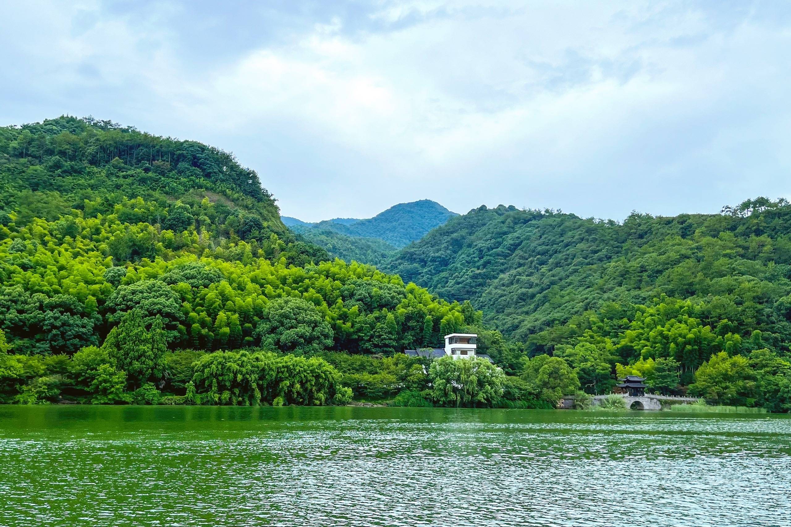 嚴陵八景之七里揚帆,富春江風光精華所在,被譽為