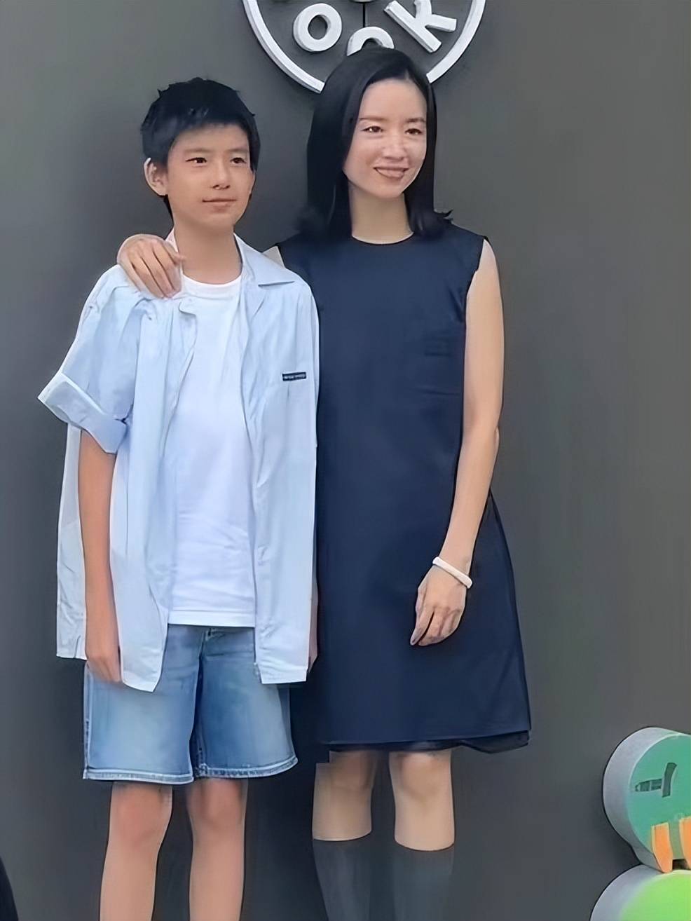 潘粤明想看儿子还得通过网络,网友埋怨董洁心太狠_孩子_父亲_任佳莺