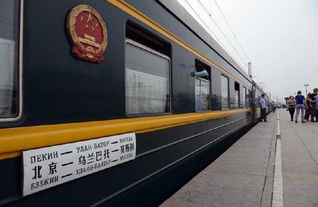 中国最“煎熬”的火车：全程需要100多小时，游客：还只能躺着