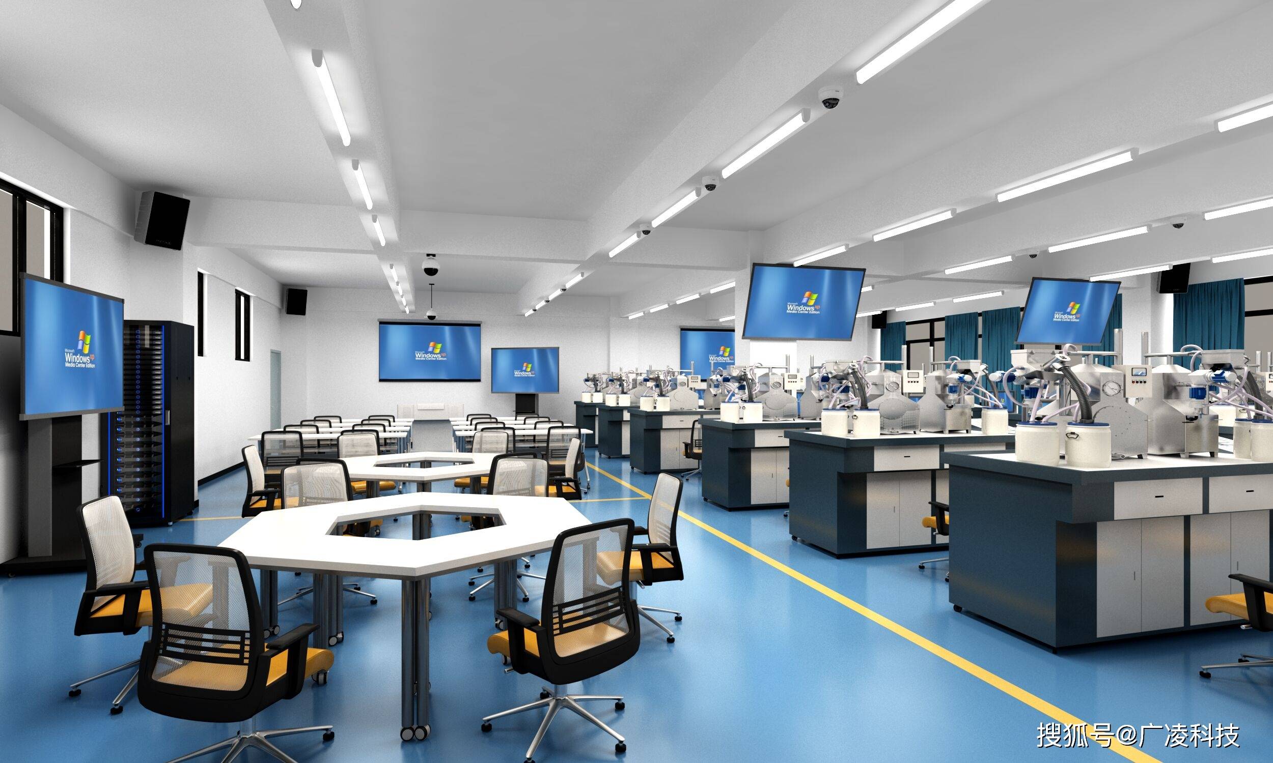 室,物流实训室,物联网实训室……学校实训室保证学生的专业基础课的学