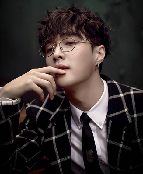 张艺兴:男人帮带给他的人脉和资源,无法用金钱衡量_孙红雷_拜黄磊