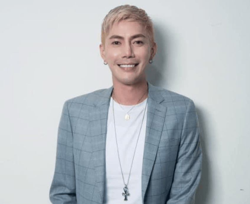 临时缺席记者会,被经纪人质疑不敬业_王锴_测试_公司