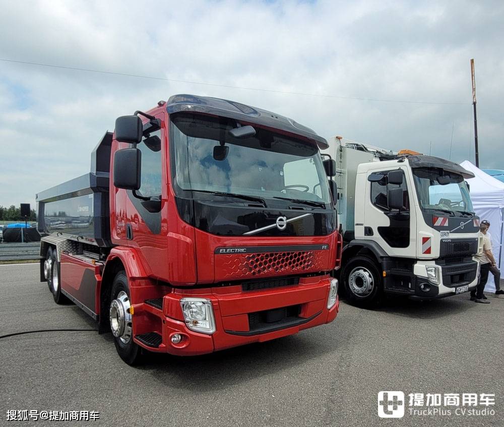 带你逛沃尔沃卡车波兰展示会,路轨两用卡车领衔,好多车型国内没见过