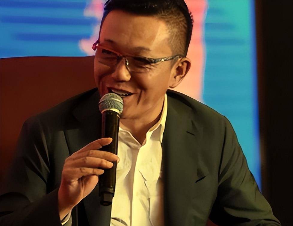 《小时代》总制片人李力因癌去世,享年52岁,生前作品部部经典_何小沁