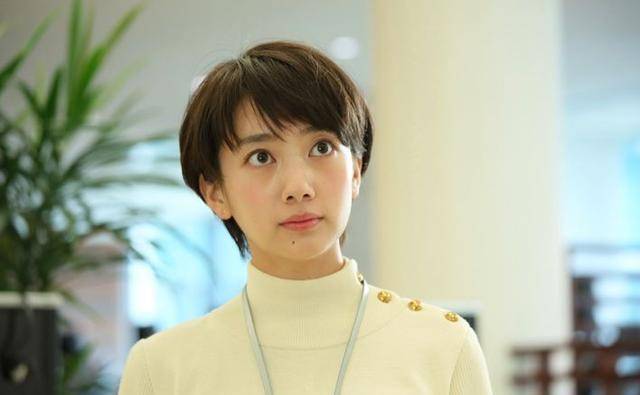 原创短发造型反而人气更高细数时尚圈5位短发女星代表