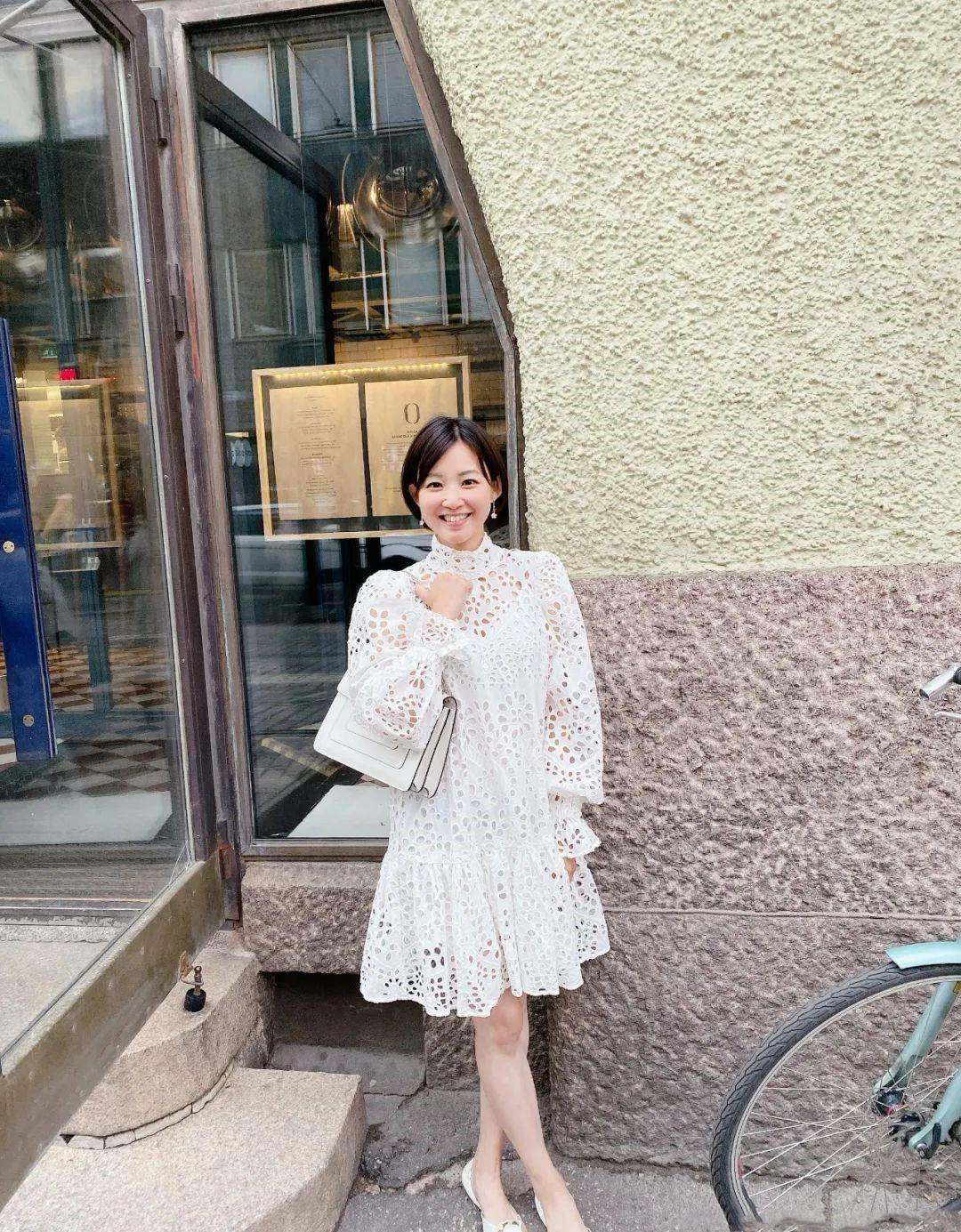 凤凰卫视美女主持人竹幼婷,还是那么漂亮!散发出独特的气质