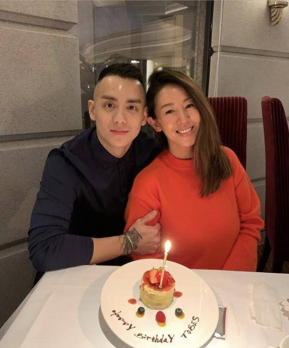 前tvb花旦开派对庆祝:闺蜜佘诗曼到场祝贺_梁靖琪_钟丽淇_老公