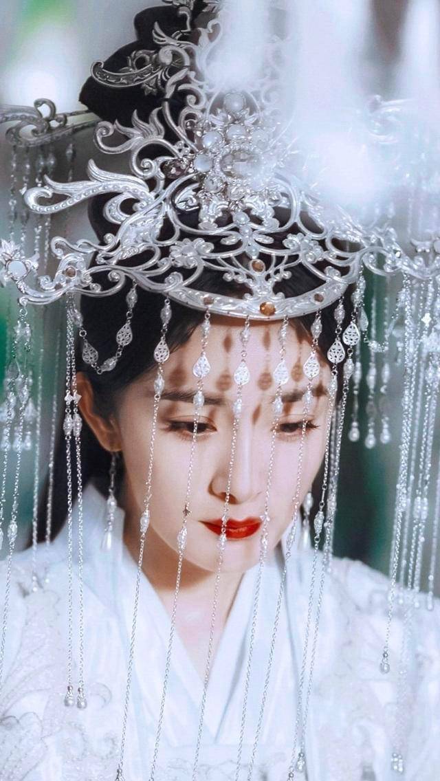 原创盘点五位影视剧中的经典女星古装造型最让你念念不忘的是谁