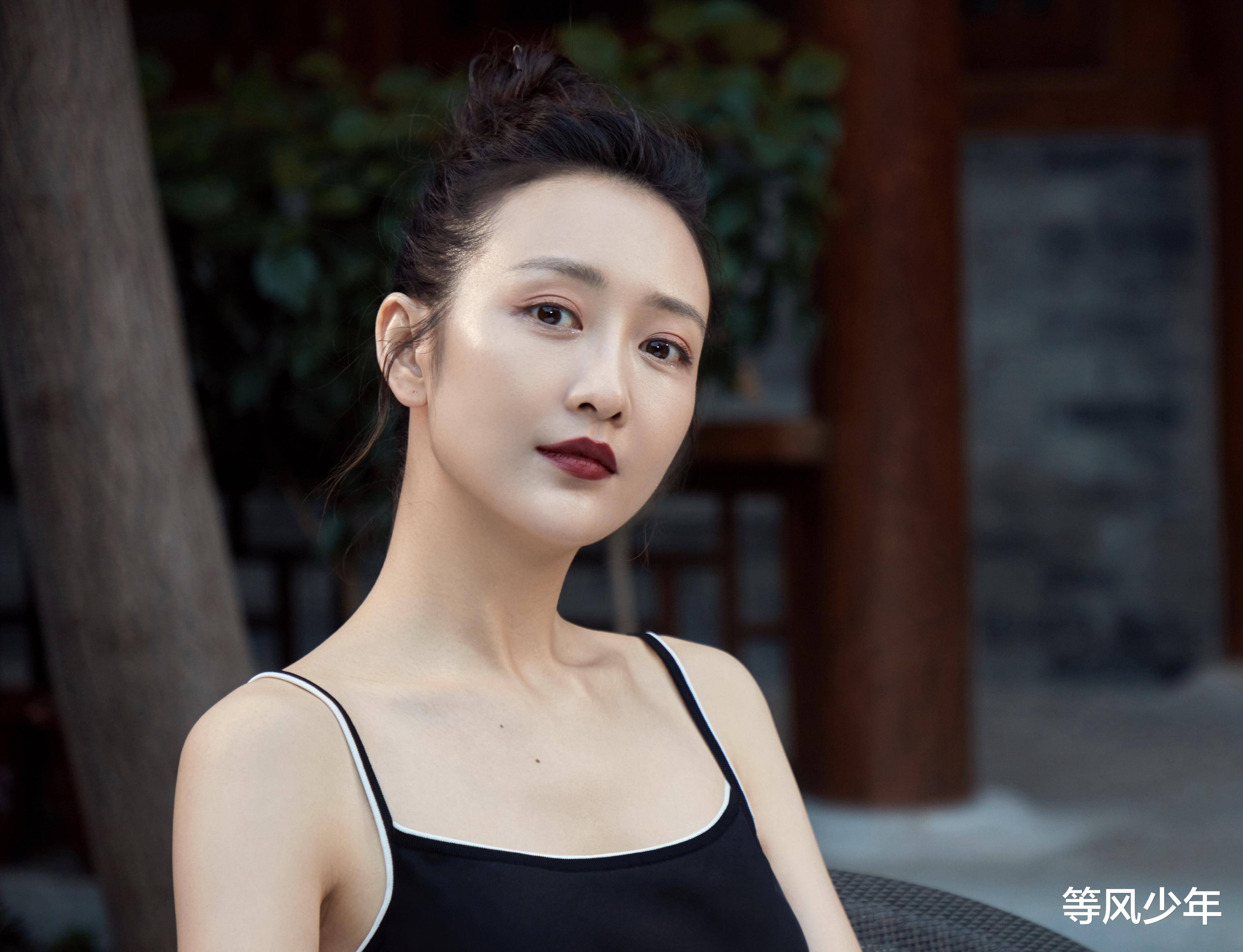 原创37岁王鸥素颜长什么样当看到她卸妆的那刻心都酥了