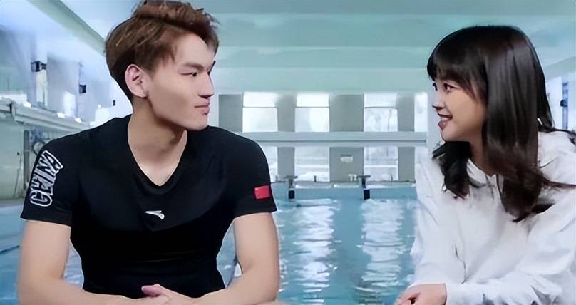 徐嘉余出轨实锤?言行举止引网友众怒,王冰冰看走眼_经历_过往_微博