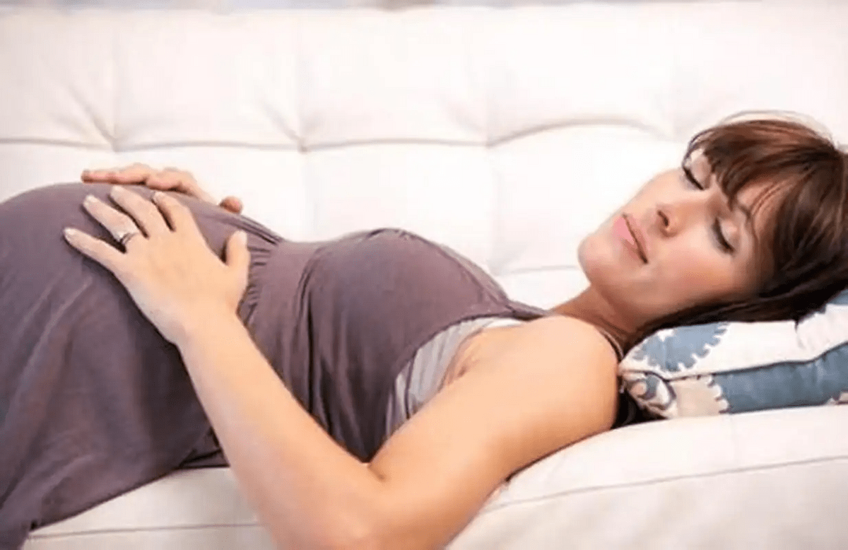 有这三个睡姿的孕妇要注意了,胎儿很不舒服！