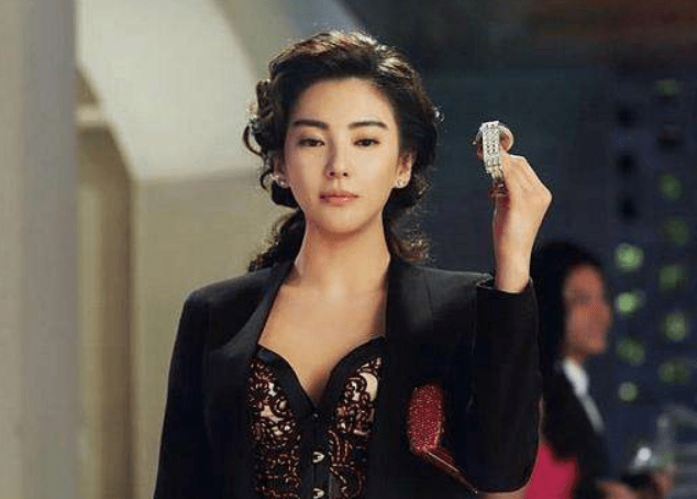 为报恩帮助星爷,最后名利双收成了赢家_张雨绮_美人鱼_李若兰