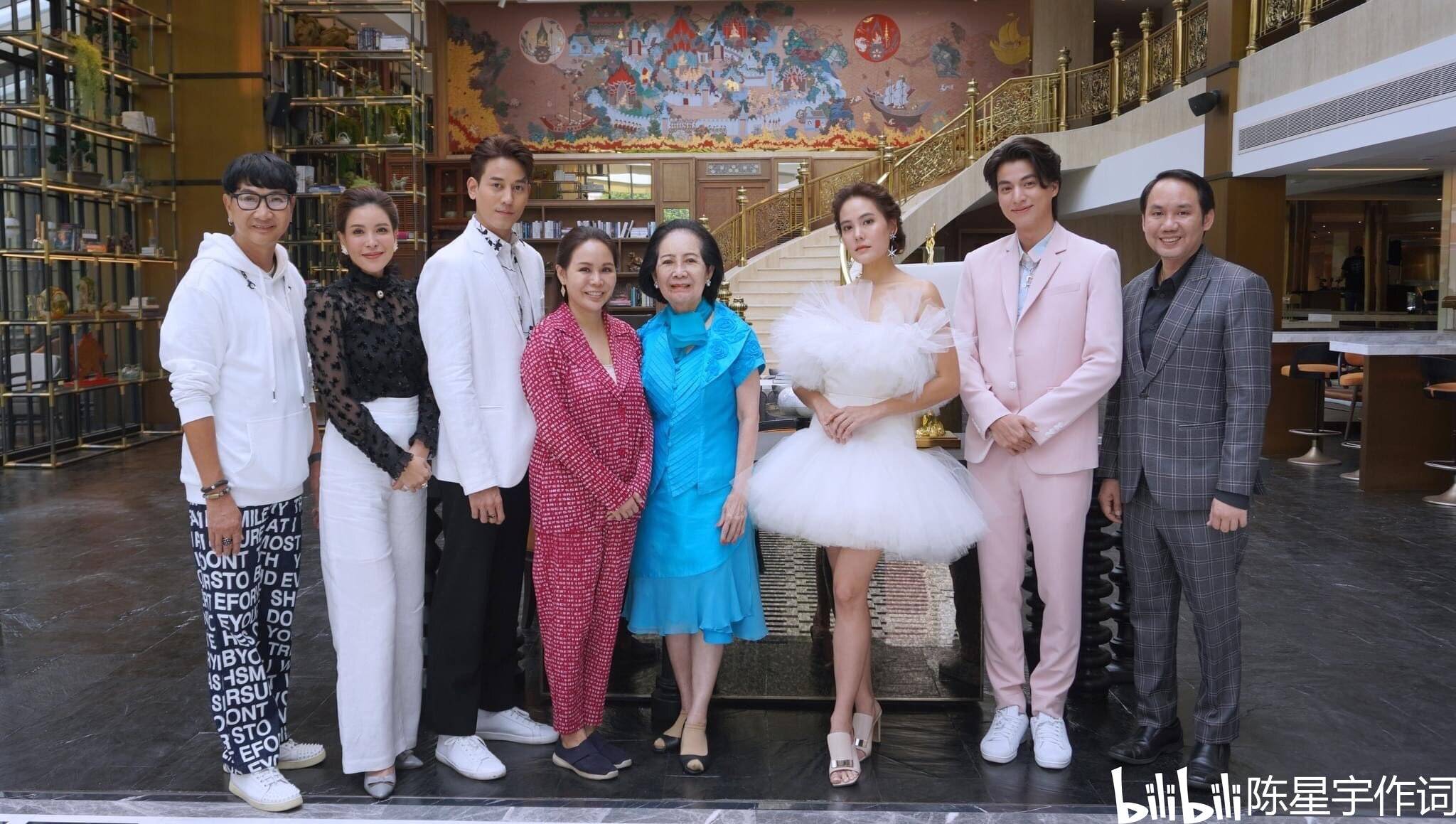 泰国偶像gulfkanawut和泰国女王janie泰剧情牵巨星你是我的化妆师杀青