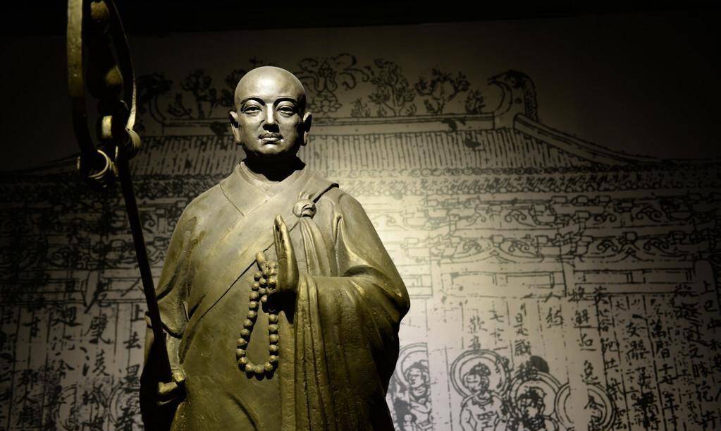 佛教集大成者鸠摩罗什,与玄奘齐名,为何两次破戒娶妻_苻坚_吕光_前秦