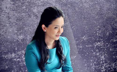 陶慧敏对待爱情执着,为了第一任丈夫守寡多年,和现任老公很幸福_儿子