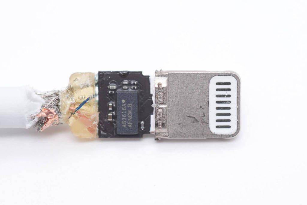 相同型号但是全新端子,苹果原装新款lightning线拆解_线缆_钢套_数据