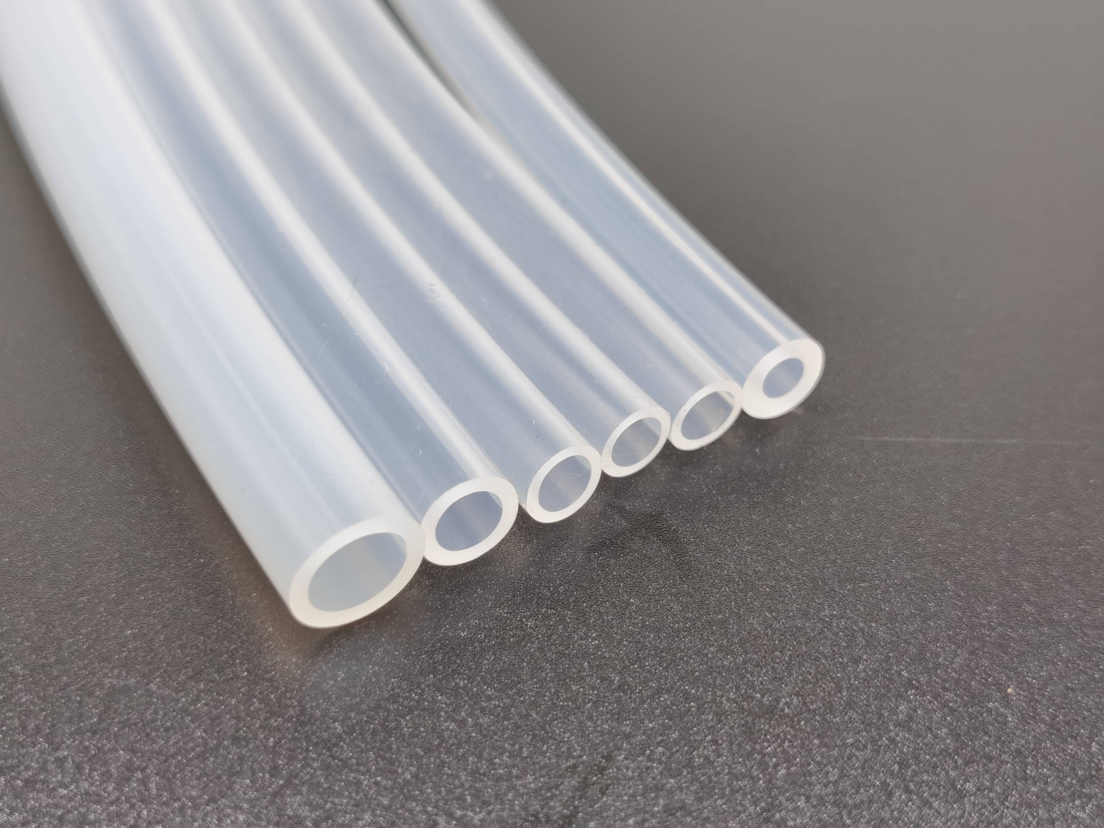 硅树脂,是一种具有高度交联结构的热固性聚硅氧烷聚合物,兼具有机树脂