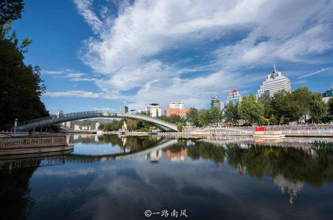 西宁，青海省唯一的避暑夏都，三伏天不用吹空调，晚上还要盖被子