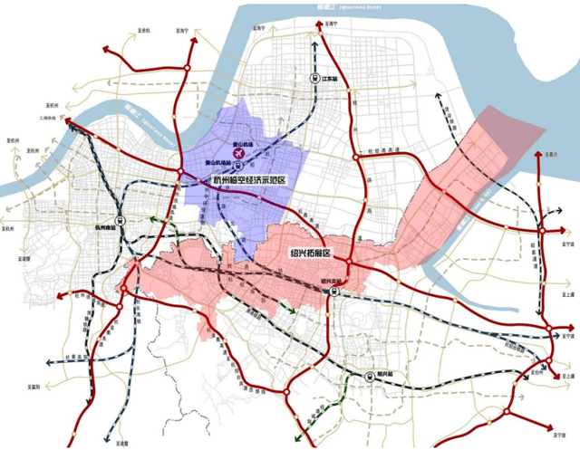 柯桥城市西进之平台,是临空经济示范区;北上的核心区块,是柯北未来之