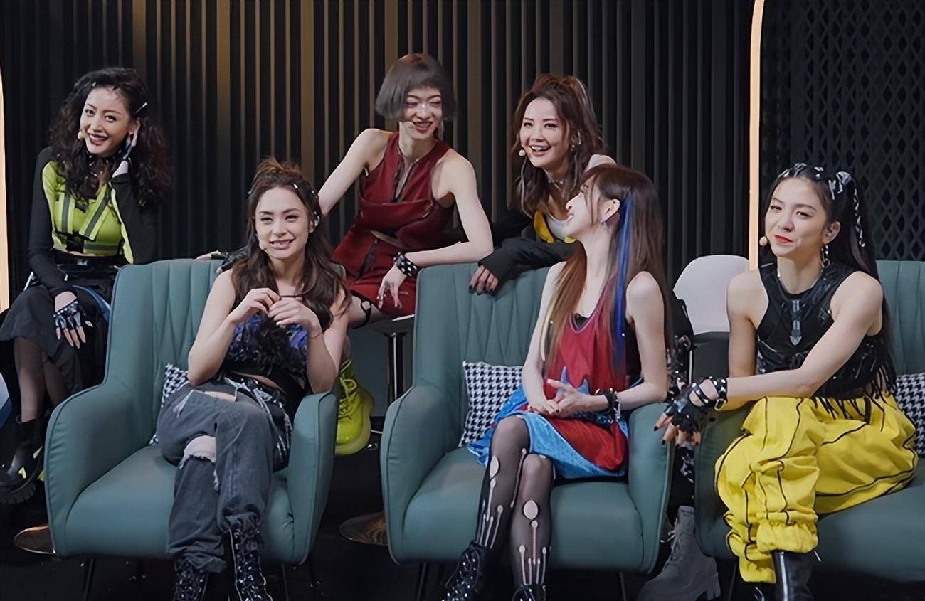 《浪姐3》口碑低开高走，五公选曲获赞成本季最佳，成团夜17进10