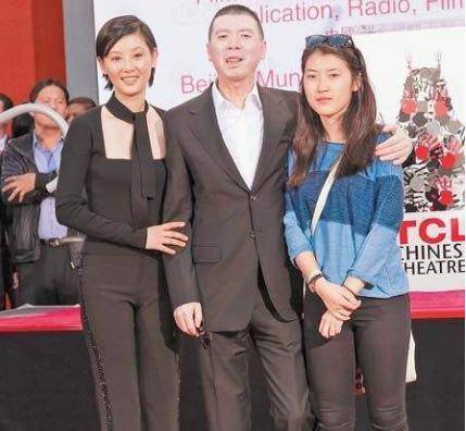 冯思羽:徐帆用6年挤走她妈,她这样对待徐帆,聪明的姑娘_冯小刚_张娣