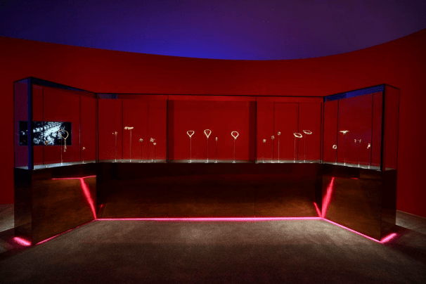 ����֮������Ϻ�������ű������Ʒ����չ����Խ���������