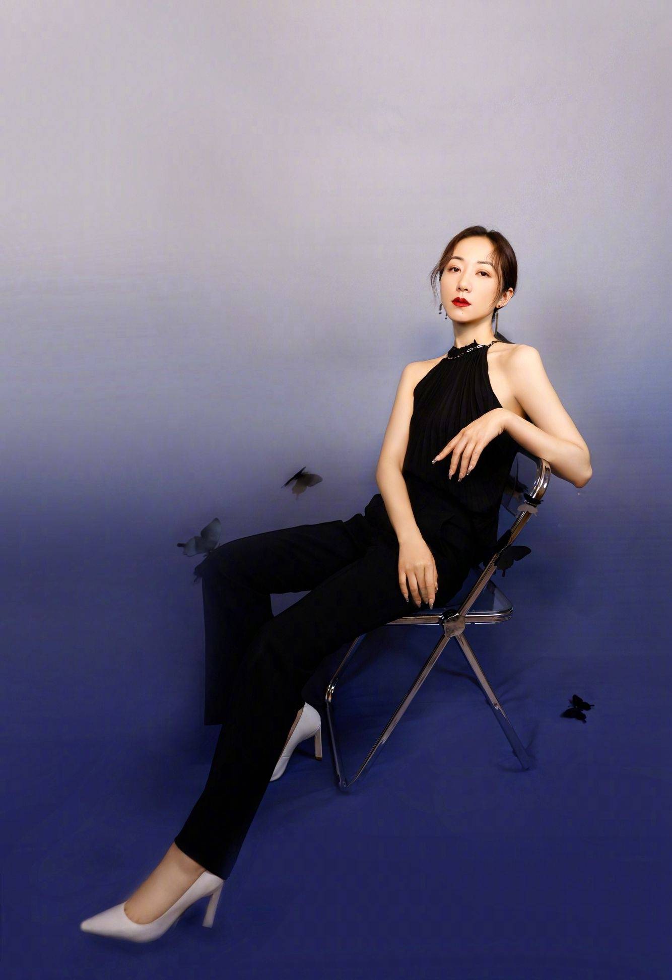 韩雪黑色连衣裙性感写真