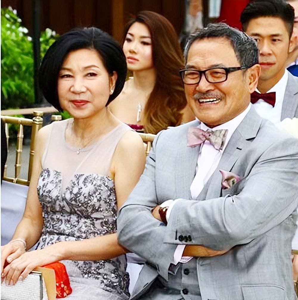 刘恺威与杨幂离婚4年:他单身抚养女儿,她情感沧桑依旧红_廖碧儿_内地