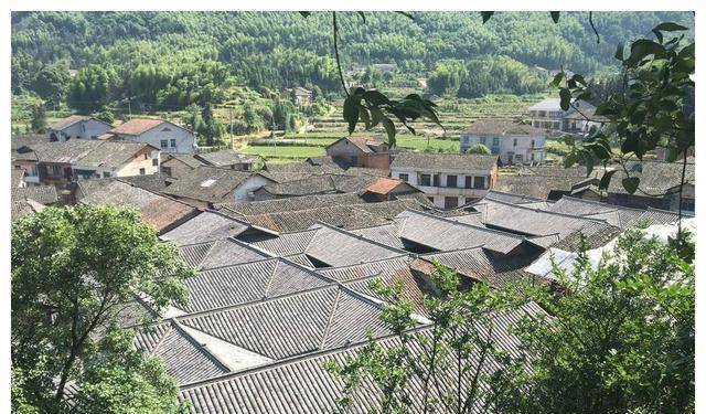 湖南“民间故宫”当红，拥有1700座房屋，却因江西人成天下第一村