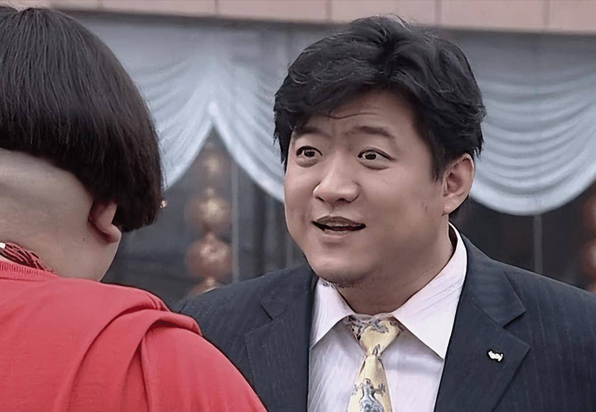 《魔幻手机》14年,黄眉大王成影帝,陆小千沦为18线,傻妞未婚_陈创