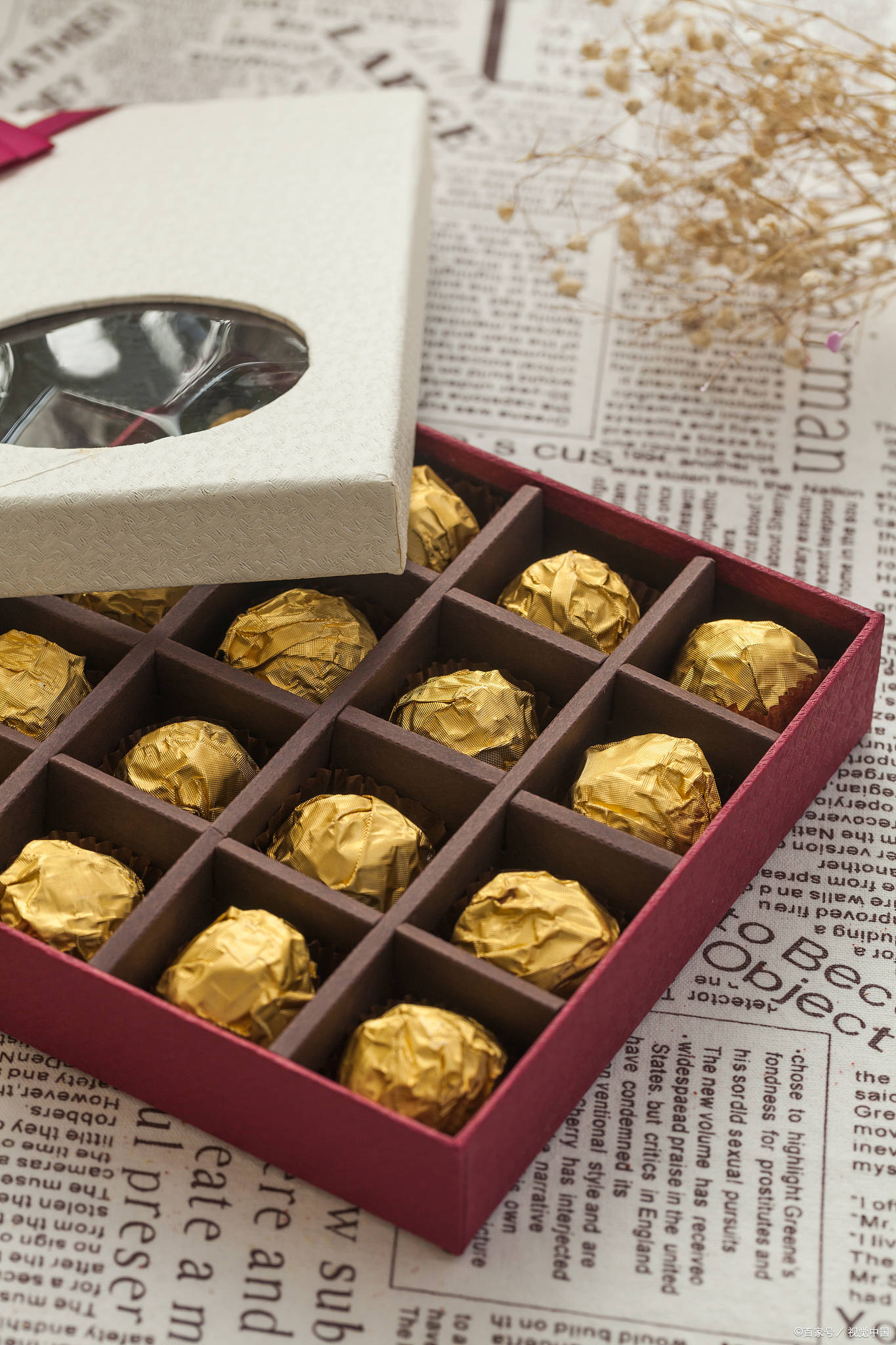 卖巧克力照片月入三万的女大学生