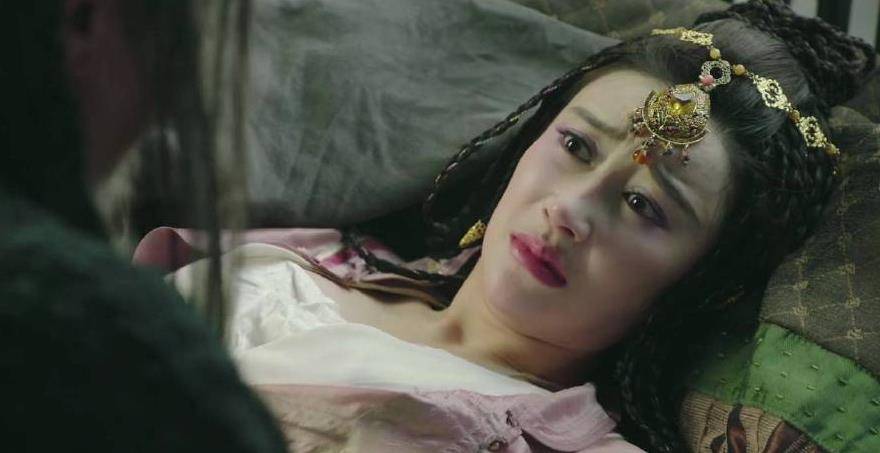 她在新《倚天屠龙记》中,全程无一句台词,却在网络走红_姜彦希_身材